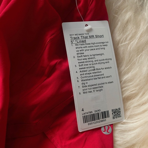 *Sold* Mid-Rise 5’’ Track That Lined Shorts - Picture 3 of 4